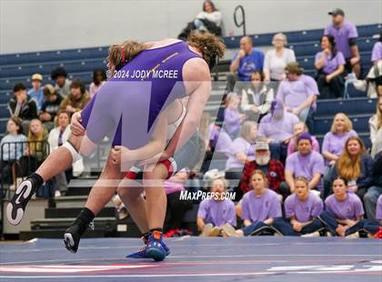 Thumbnail 1 in DeSoto Central vs Lewisburg photogallery.