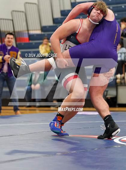 Thumbnail 3 in DeSoto Central vs Lewisburg photogallery.