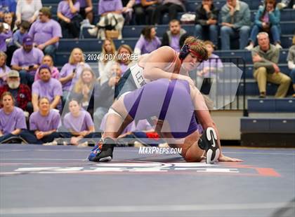 Thumbnail 3 in DeSoto Central vs Lewisburg photogallery.
