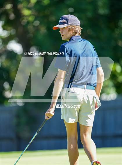 Thumbnail 1 in Jeffco Varsity Tournament  Lake Arbor Golf Course photogallery.