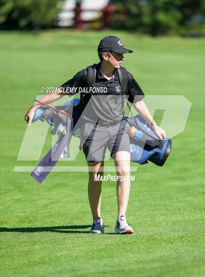 Thumbnail 3 in Jeffco Varsity Tournament  Lake Arbor Golf Course photogallery.
