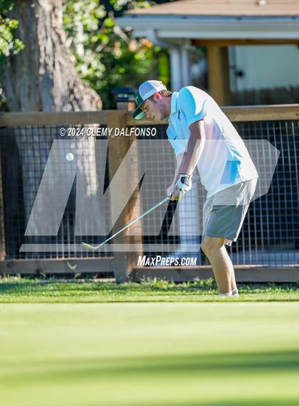 Thumbnail 2 in Jeffco Varsity Tournament  Lake Arbor Golf Course photogallery.