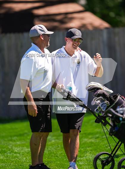 Thumbnail 2 in Jeffco Varsity Tournament  Lake Arbor Golf Course photogallery.