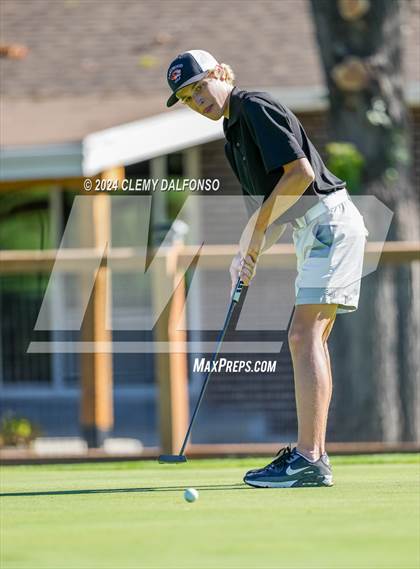 Thumbnail 3 in Jeffco Varsity Tournament  Lake Arbor Golf Course photogallery.