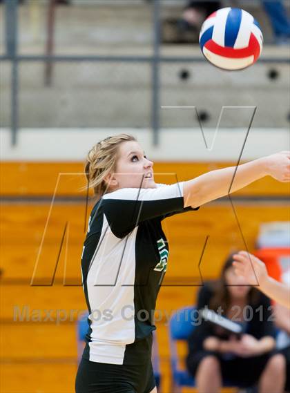 Thumbnail 2 in Boerne-Champion @ Cedar Park (UIL 4A Final Region 4) photogallery.