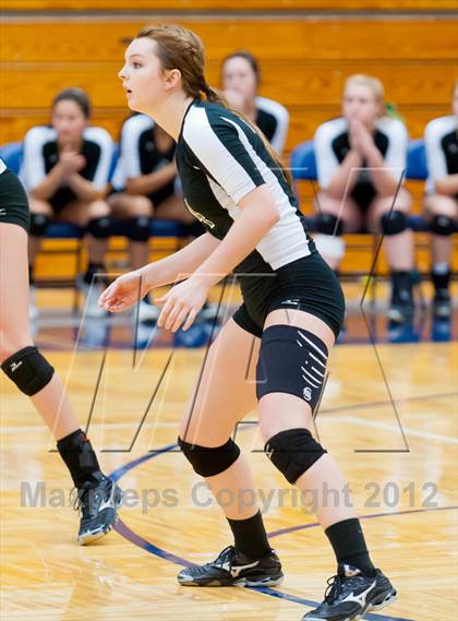 Thumbnail 3 in Boerne-Champion @ Cedar Park (UIL 4A Final Region 4) photogallery.