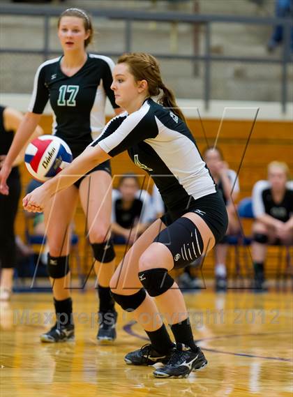 Thumbnail 1 in Boerne-Champion @ Cedar Park (UIL 4A Final Region 4) photogallery.