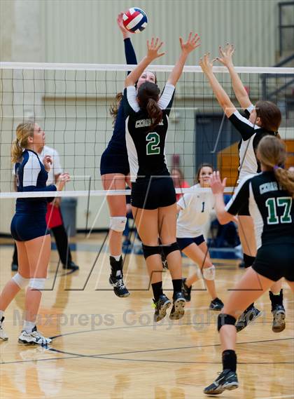 Thumbnail 2 in Boerne-Champion @ Cedar Park (UIL 4A Final Region 4) photogallery.