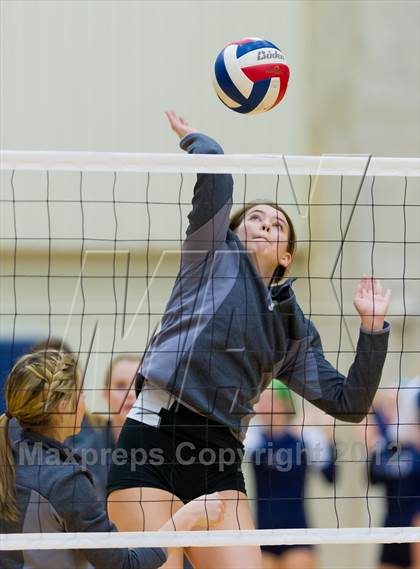Thumbnail 3 in Boerne-Champion @ Cedar Park (UIL 4A Final Region 4) photogallery.