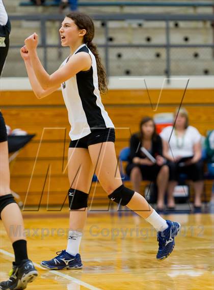Thumbnail 2 in Boerne-Champion @ Cedar Park (UIL 4A Final Region 4) photogallery.