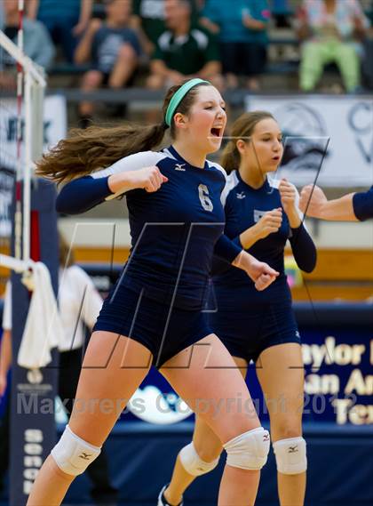 Thumbnail 2 in Boerne-Champion @ Cedar Park (UIL 4A Final Region 4) photogallery.