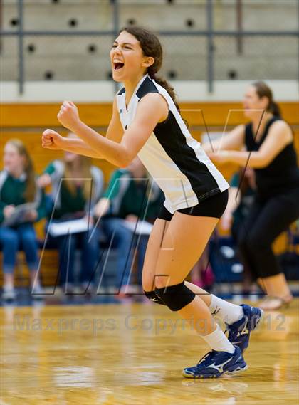 Thumbnail 2 in Boerne-Champion @ Cedar Park (UIL 4A Final Region 4) photogallery.