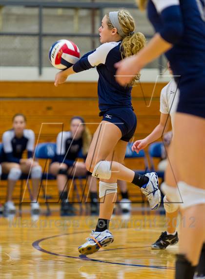 Thumbnail 2 in Boerne-Champion @ Cedar Park (UIL 4A Final Region 4) photogallery.