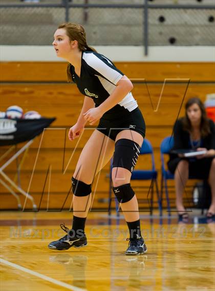 Thumbnail 3 in Boerne-Champion @ Cedar Park (UIL 4A Final Region 4) photogallery.
