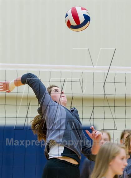 Thumbnail 1 in Boerne-Champion @ Cedar Park (UIL 4A Final Region 4) photogallery.