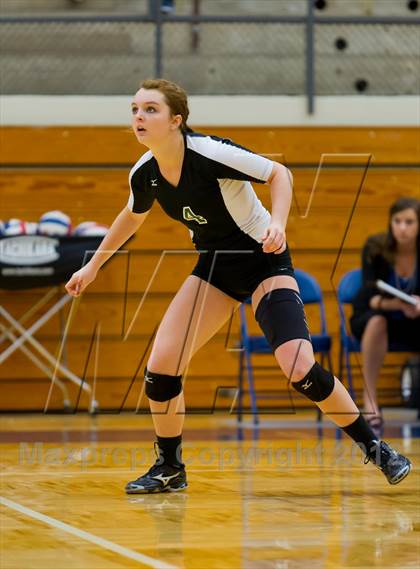 Thumbnail 3 in Boerne-Champion @ Cedar Park (UIL 4A Final Region 4) photogallery.