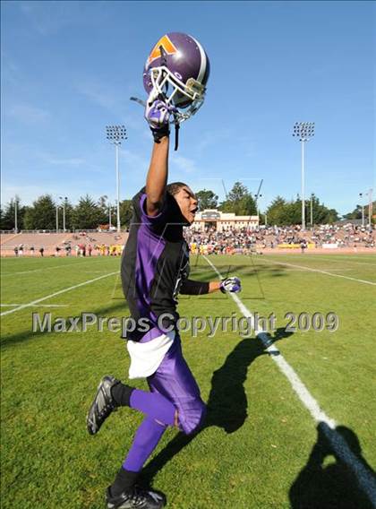 Thumbnail 2 in Lincoln vs. Galileo (CIF SF Section Final) photogallery.