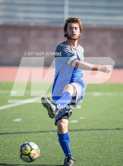 Thumbnail 2 in El Toro vs. Harvard-Westlake (SoCal High School National Showcase) photogallery.