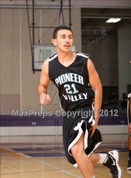Thumbnail 2 in Pioneer Valley @ Righetti photogallery.