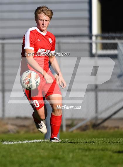 Thumbnail 2 in Ashland vs. Springfield photogallery.