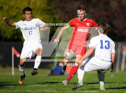 Thumbnail 3 in Ashland vs. Springfield photogallery.