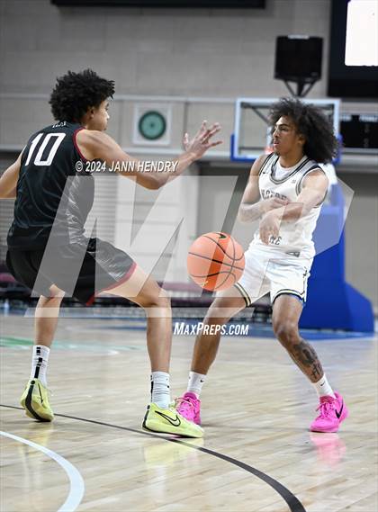 Thumbnail 2 in Layton Christian Academy vs. Notre Dame (SO) (Tarkanian Classic) photogallery.