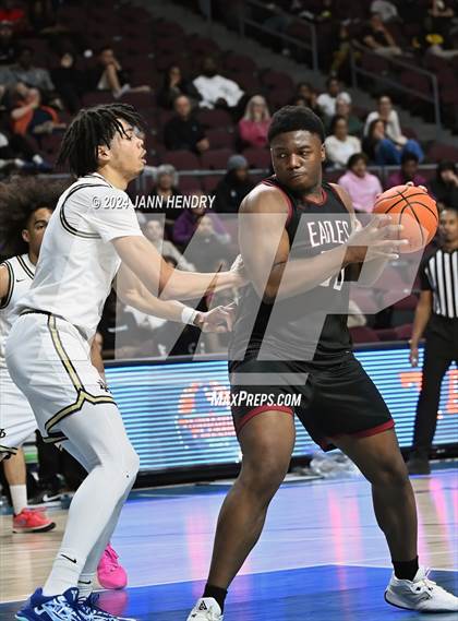 Thumbnail 2 in Layton Christian Academy vs. Notre Dame (SO) (Tarkanian Classic) photogallery.