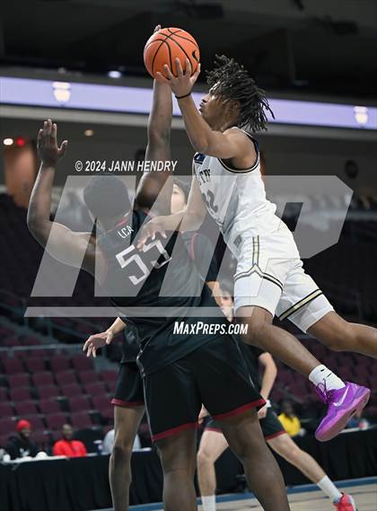 Thumbnail 1 in Layton Christian Academy vs. Notre Dame (SO) (Tarkanian Classic) photogallery.