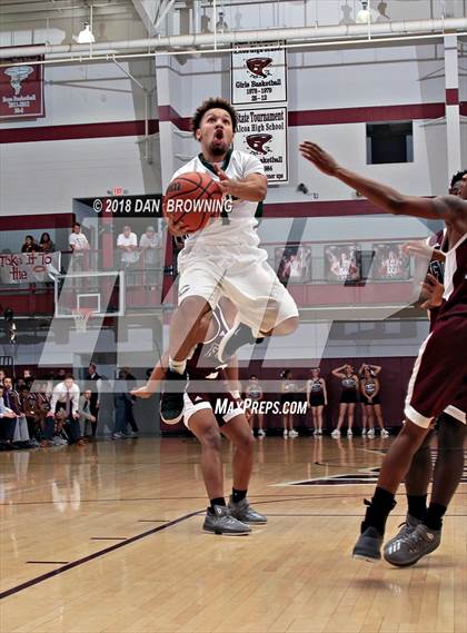 Thumbnail 3 in Carter vs Fulton (R2AA Semifinal) photogallery.