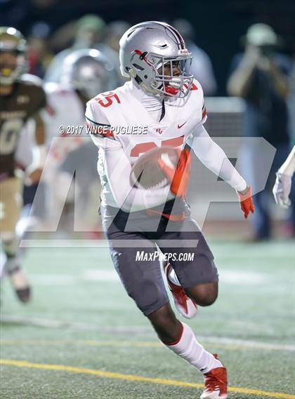 Thumbnail 3 in Rancho Verde @ St. Francis (CIF SS D3 Championship) photogallery.