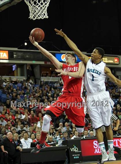 Thumbnail 1 in Sheldon vs. Mater Dei (CIF State D1 Final) photogallery.