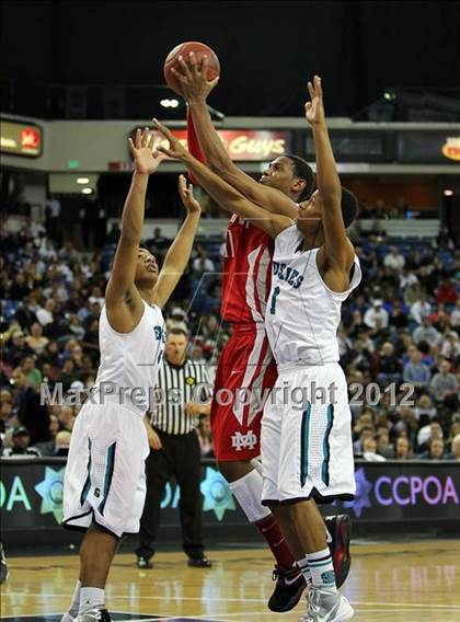 Thumbnail 2 in Sheldon vs. Mater Dei (CIF State D1 Final) photogallery.