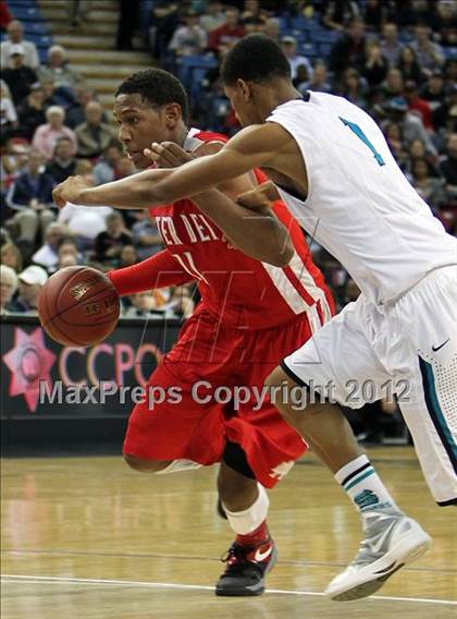 Thumbnail 1 in Sheldon vs. Mater Dei (CIF State D1 Final) photogallery.