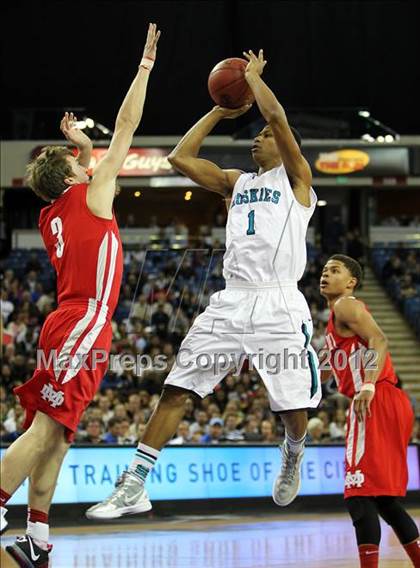 Thumbnail 2 in Sheldon vs. Mater Dei (CIF State D1 Final) photogallery.