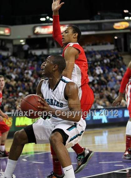 Thumbnail 3 in Sheldon vs. Mater Dei (CIF State D1 Final) photogallery.