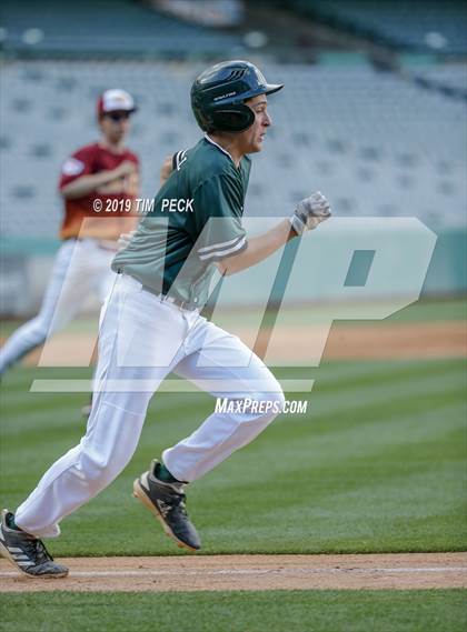 Thumbnail 2 in Costa Mesa vs. Estancia photogallery.