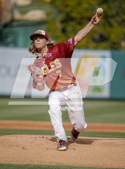 Thumbnail 3 in Costa Mesa vs. Estancia photogallery.