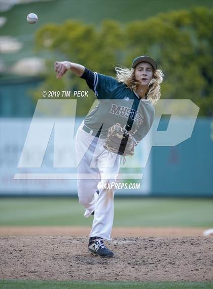 Thumbnail 1 in Costa Mesa vs. Estancia photogallery.