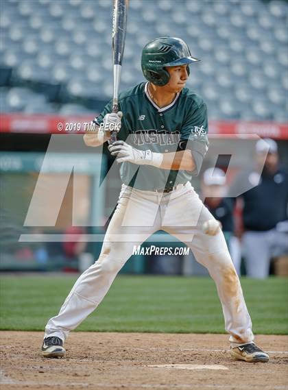 Thumbnail 3 in Costa Mesa vs. Estancia photogallery.