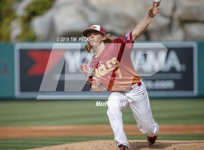 Thumbnail 3 in Costa Mesa vs. Estancia photogallery.