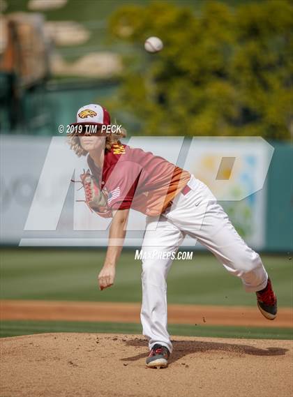 Thumbnail 2 in Costa Mesa vs. Estancia photogallery.