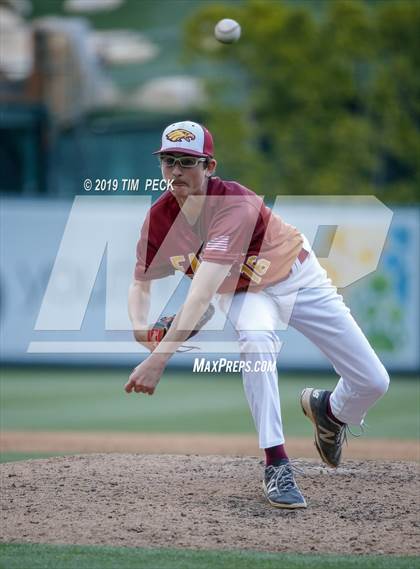 Thumbnail 1 in Costa Mesa vs. Estancia photogallery.