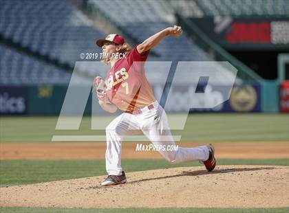 Thumbnail 3 in Costa Mesa vs. Estancia photogallery.