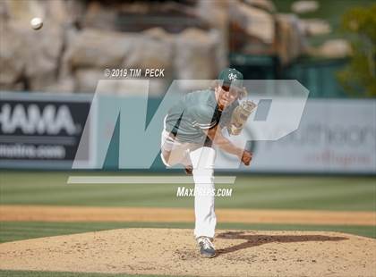 Thumbnail 2 in Costa Mesa vs. Estancia photogallery.
