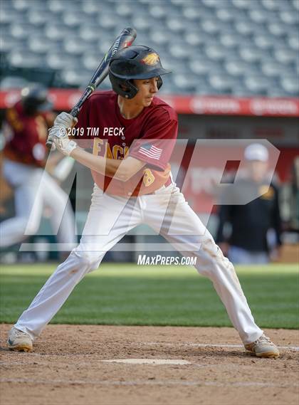 Thumbnail 3 in Costa Mesa vs. Estancia photogallery.