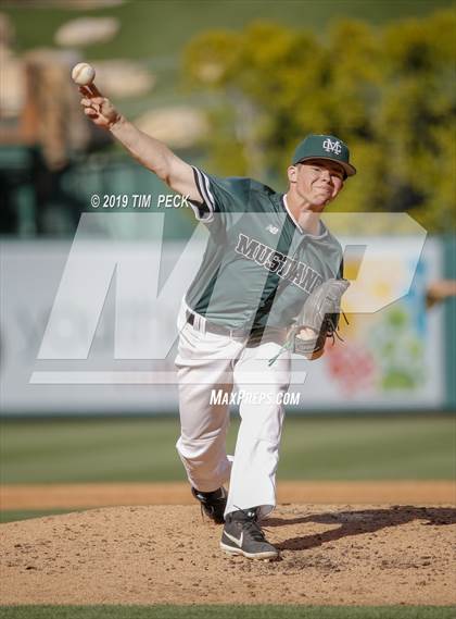 Thumbnail 1 in Costa Mesa vs. Estancia photogallery.