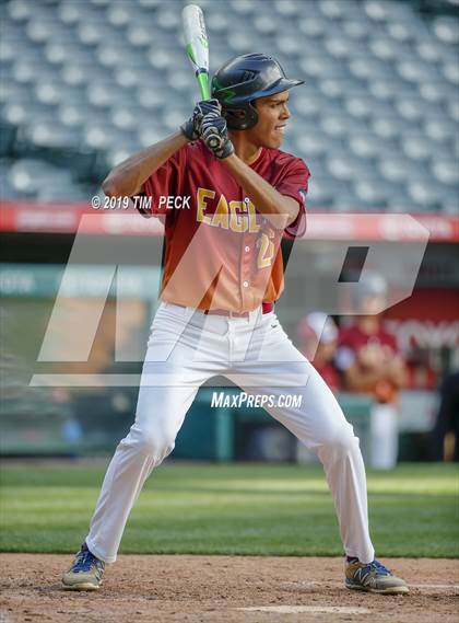 Thumbnail 2 in Costa Mesa vs. Estancia photogallery.