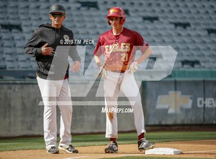 Thumbnail 3 in Costa Mesa vs. Estancia photogallery.