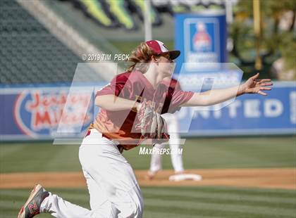 Thumbnail 3 in Costa Mesa vs. Estancia photogallery.