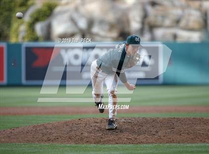Thumbnail 2 in Costa Mesa vs. Estancia photogallery.